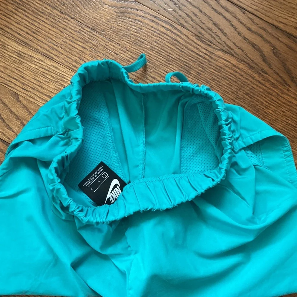 teal nike shorts - Picture 3 of 3